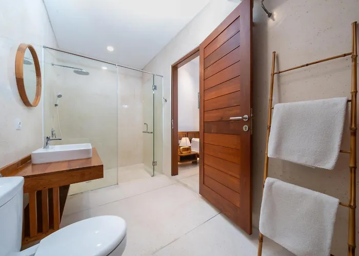 ヴィラ Floro Canggu By Dhananjaya Hospitality Munggu