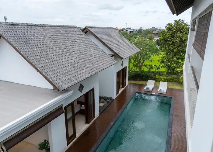 Floro Canggu By Dhananjaya Hospitality 别墅 *